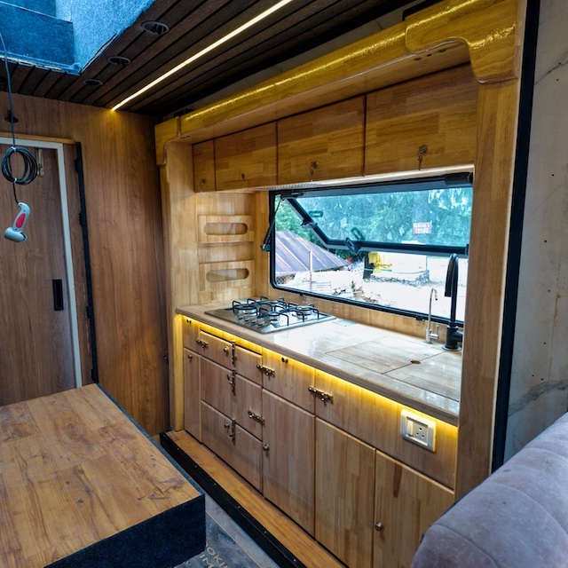 Expandable Kitchen