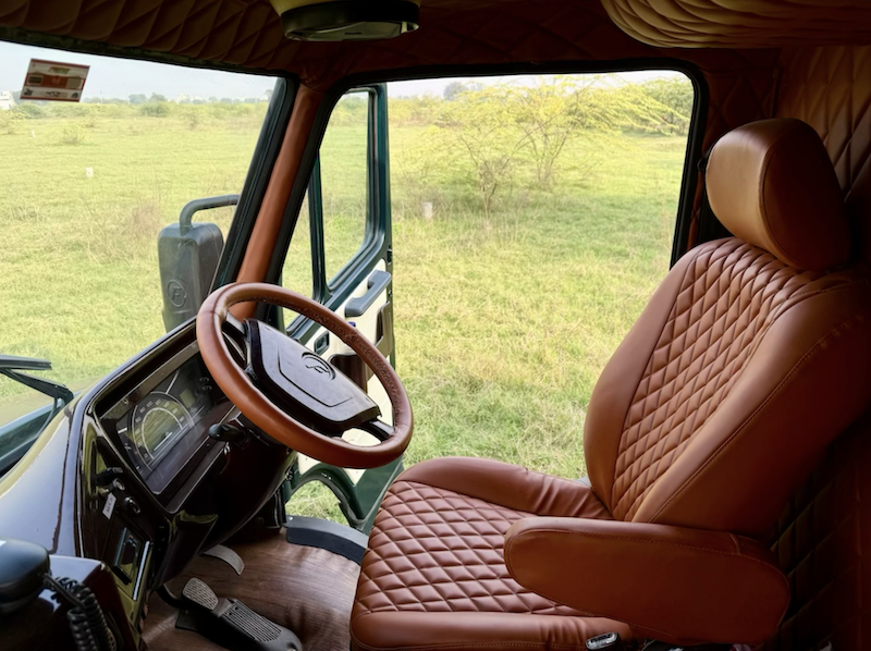 Recliner Captain Seat